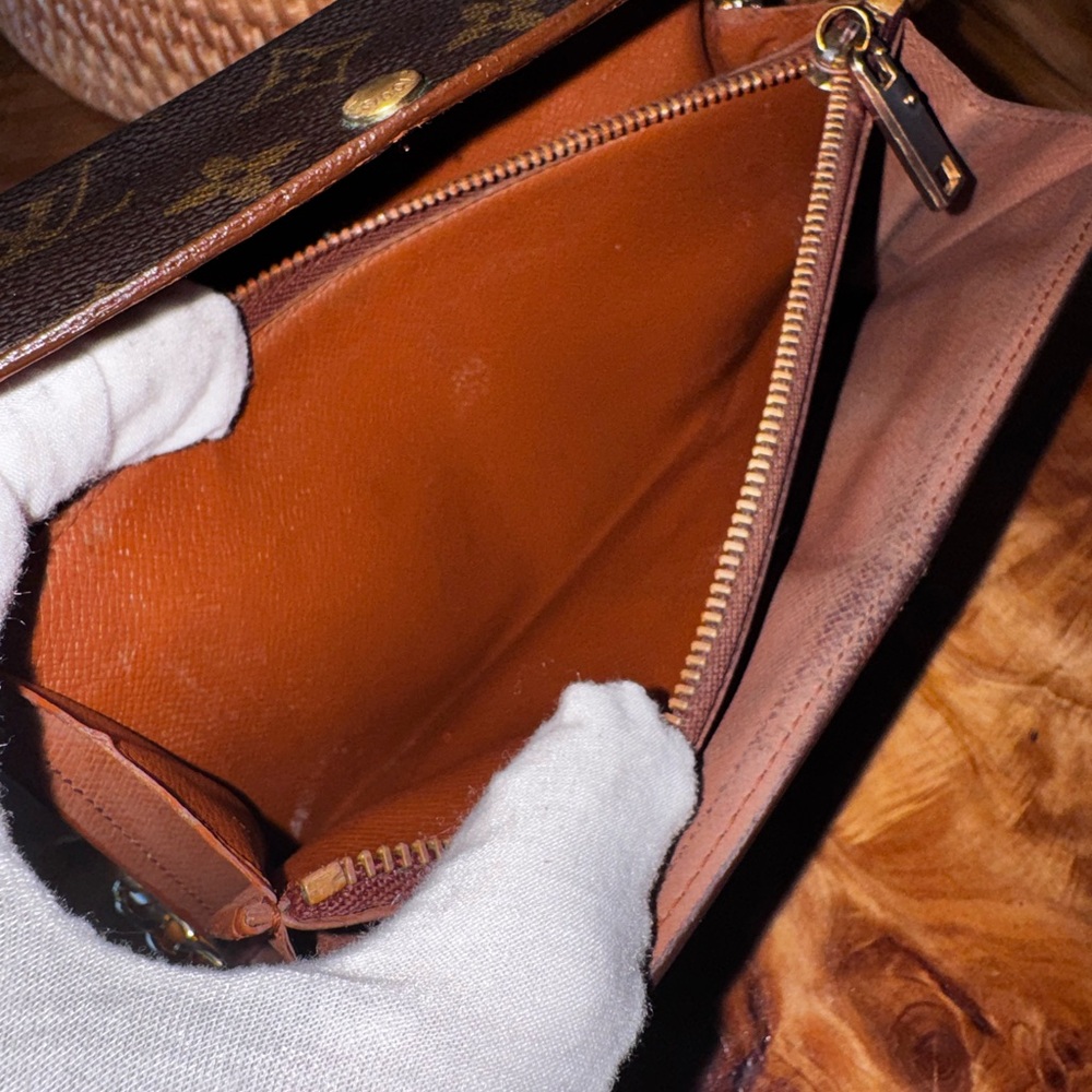 Louis Vuitton, Sarah, wallet, vintage monogram converted Crossbody - Picture 14 of 16